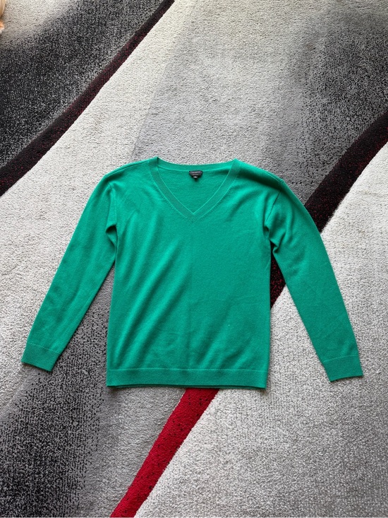 Talbots Sweaters - Talbots Green Cashmere V Neck Preppy Sweater